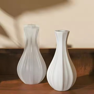 Handmade Modern Handicraft Eco-Friendly Resin Ceramic Mold for Customizable Tabletop Flower Pots Vases Candle Jars