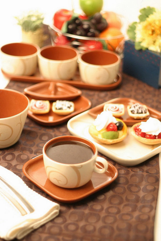 Glory Stoneware Snack Set